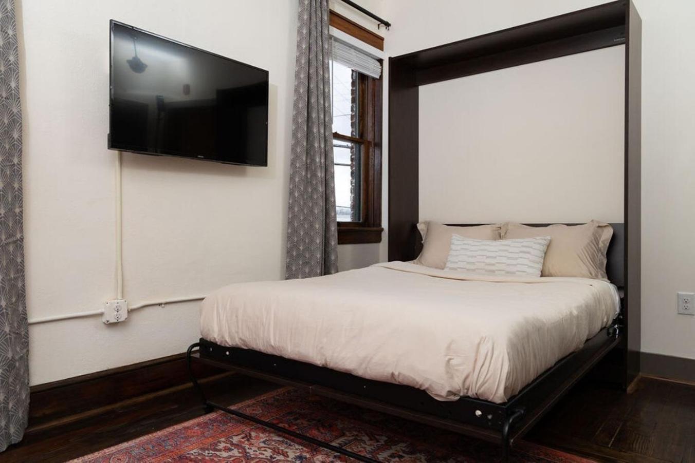 Apartmán Luxury Multi-Unit Historic Building Near Downtown Roanoke Exteriér fotografie