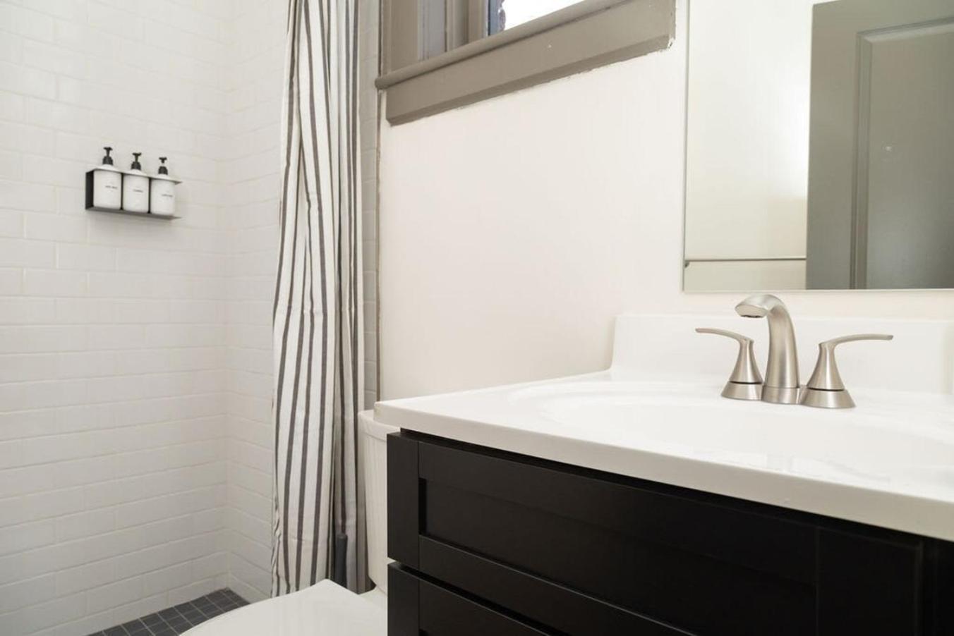 Apartmán Luxury Multi-Unit Historic Building Near Downtown Roanoke Exteriér fotografie